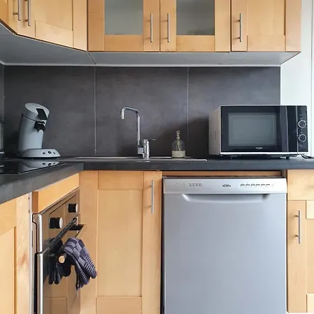 Maison Confortable, Terrasse Et Jardin à Hébergement de vacances