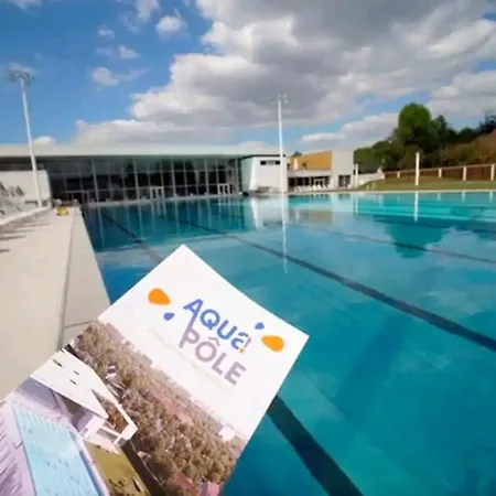 Maison Confortable, Terrasse Et Jardin à *