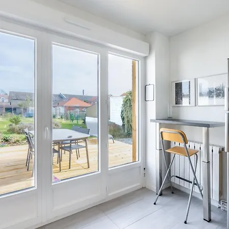 Maison Confortable, Terrasse Et Jardin à Amiens