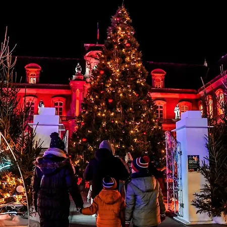 Maison Confortable, Terrasse Et Jardin à Hébergement de vacances
